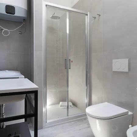 Italianway Easy - Commenda 35 * Milano