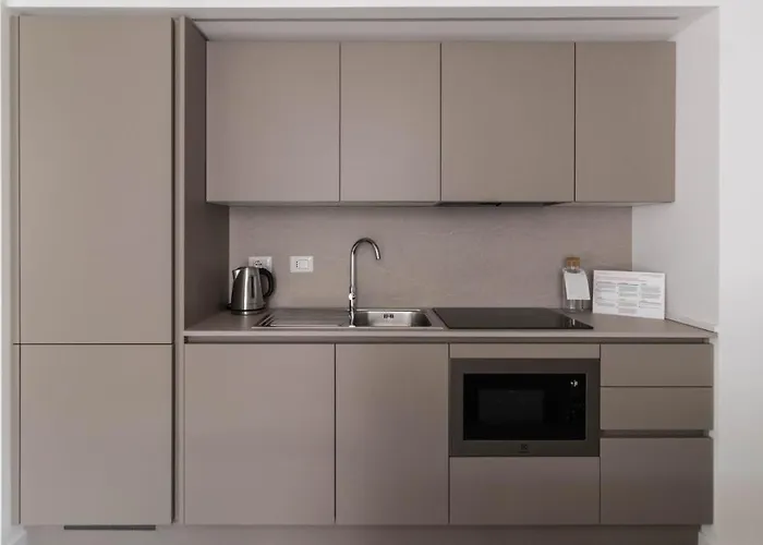 Italianway Easy - Commenda 35 Apartament *